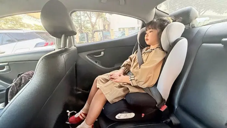 Đề nghị miễn lắp ghế trẻ em với taxi, xe công nghệ